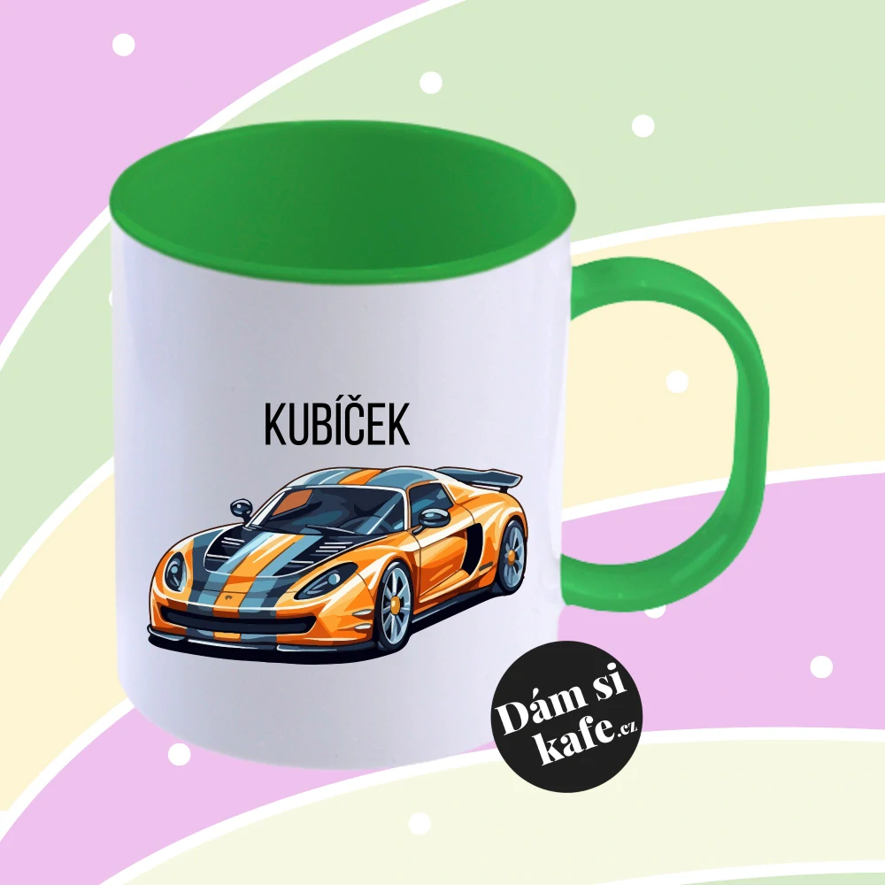 Plastový hrnek s sportovním autem