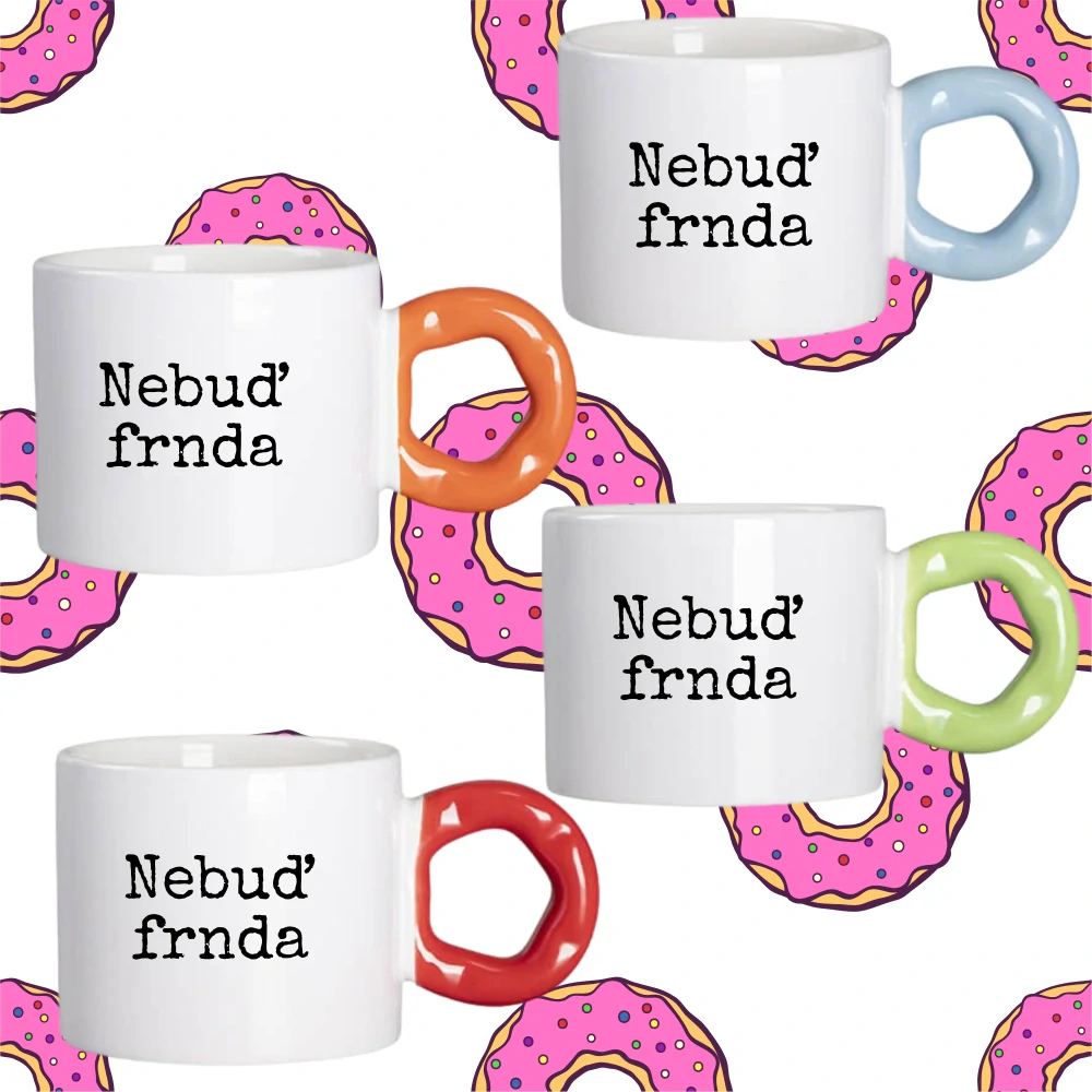 Hrnek Koblížek s koblihovým (donut) uchem Nebuď frnda