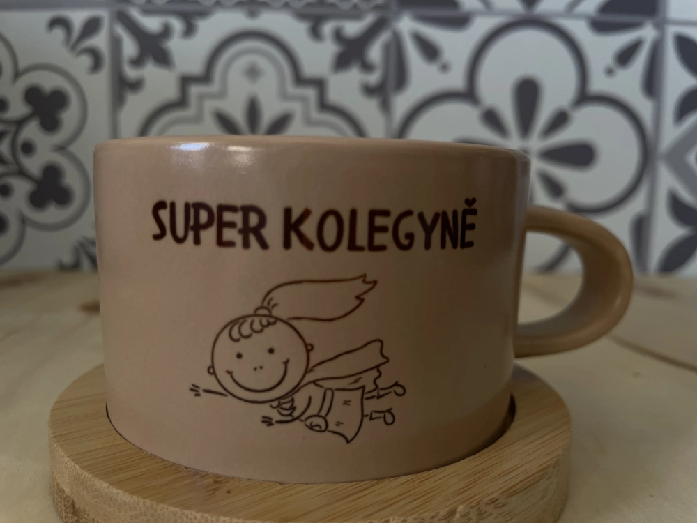 Šálek makronka Super kolegyně II.Jakost