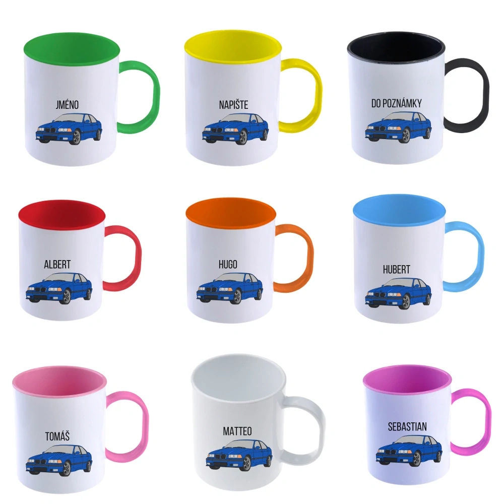 Plastový hrnek s modrým autem