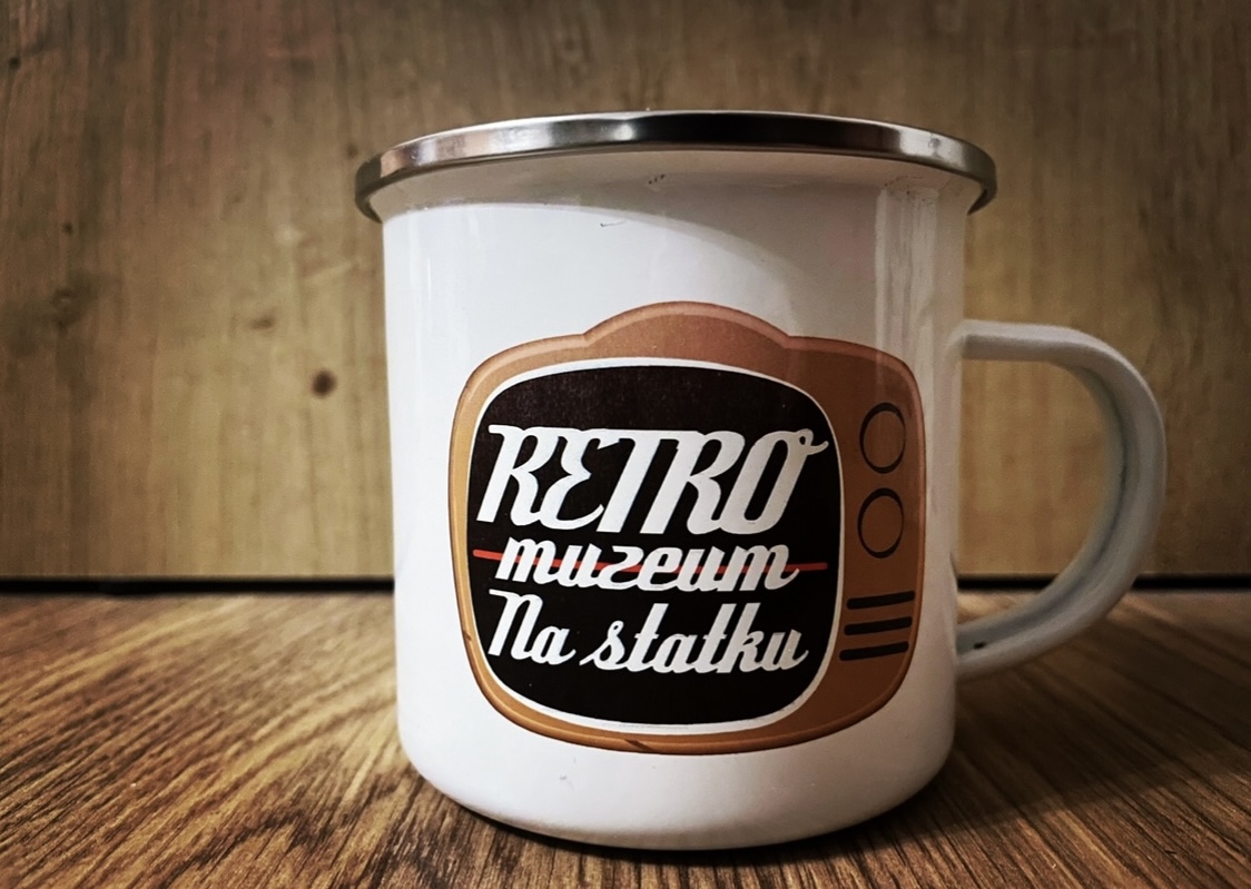 Plecháček s logem