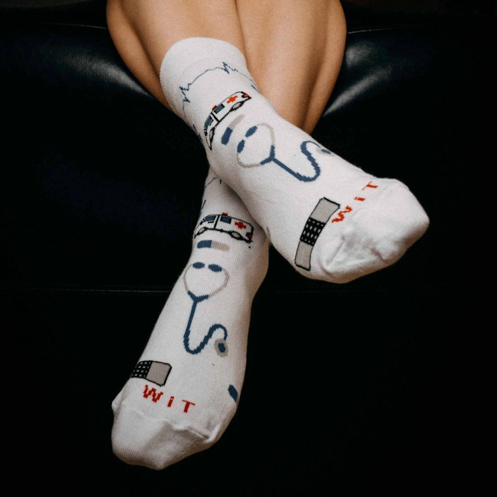 Dámské ponožky Zdravotnictví – originální český vzor