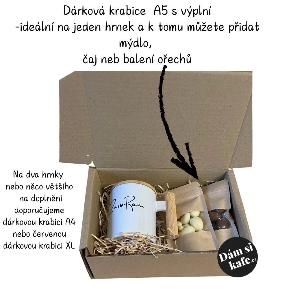 Keramický hrnek s dřevěným uchem a víčkem s vlastním textem