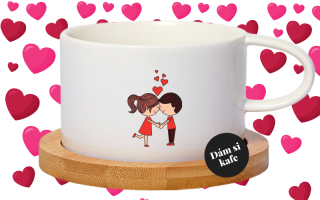 Šálek makronka zamilovaní