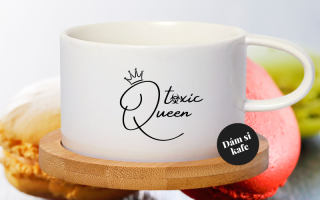 Šálek makronka Toxic queen
