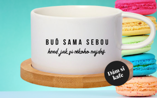 Šálek makronka Buď sama sebou