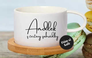 Šálek makronka Andílek z čertovy zahrádky