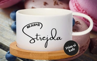 Šálek makronka nejlepší strejda