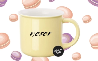 Barevný hrnek Neser