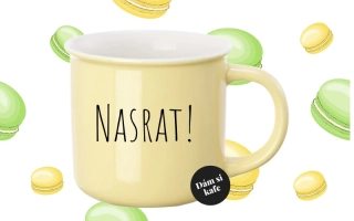 Barevný hrnek Nasrat