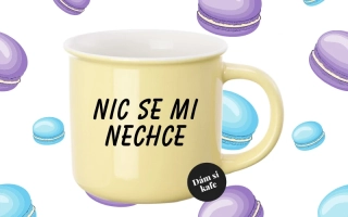 Barevný hrnek Nic se mi nechce