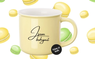 Barevný hrnek Jsem bohyně