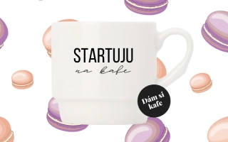 Stohovatelný hrnek Startuju na kafe