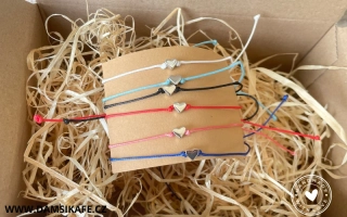 Náramek se srdíčkem